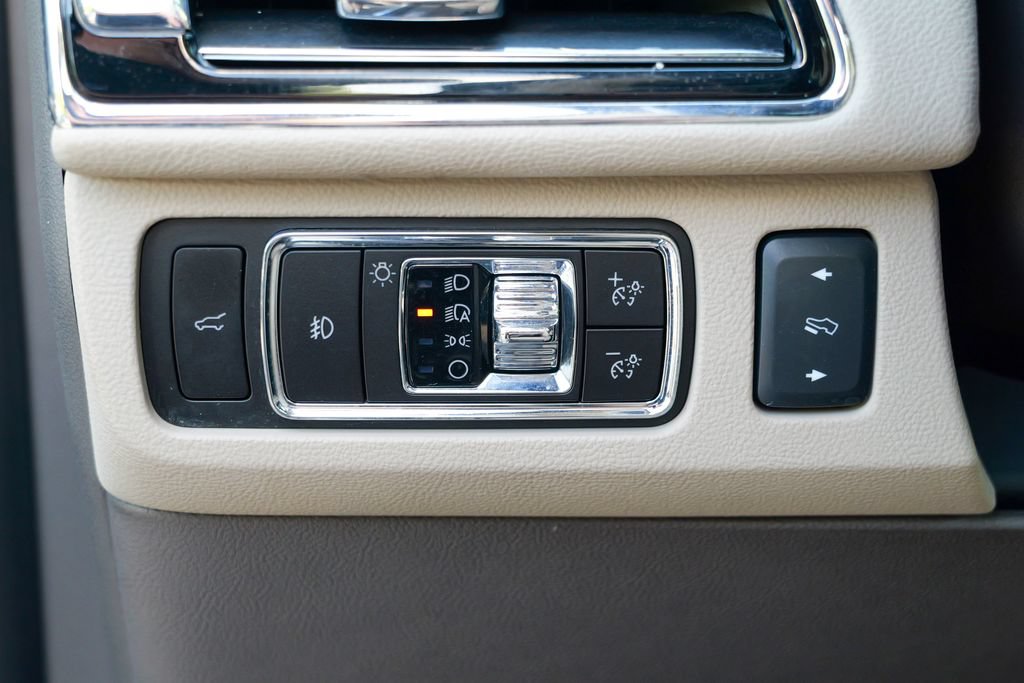 Used 2023 Lincoln Navigator L Reserve AWD/4WD image 51