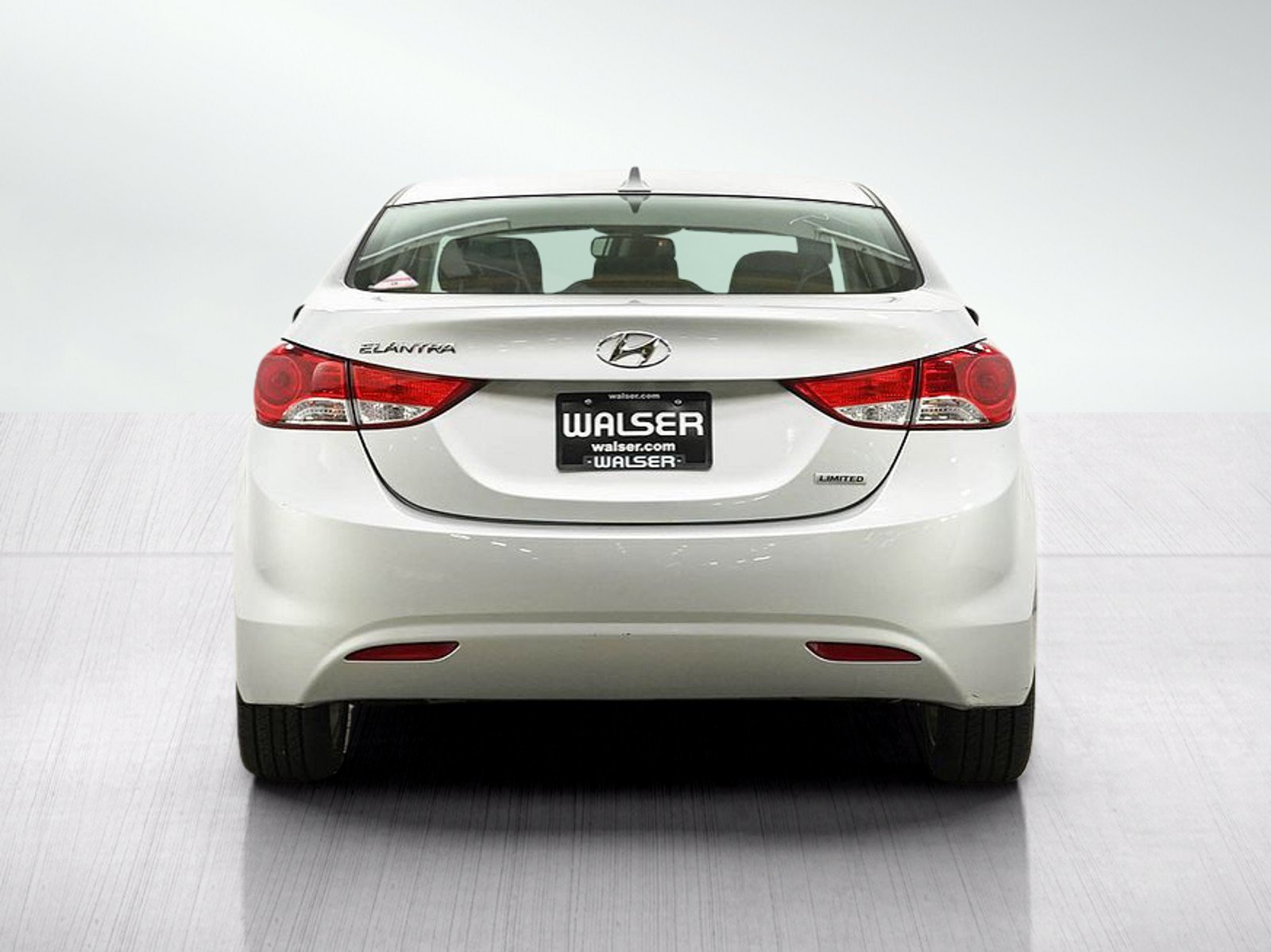 Used 2013 Hyundai Elantra Limited FWD image 4