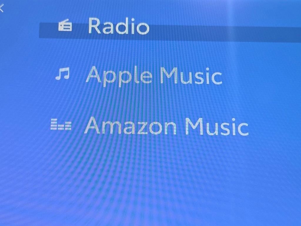 Used 2025 Toyota RAV4 XSE w/ Weather Package image 15