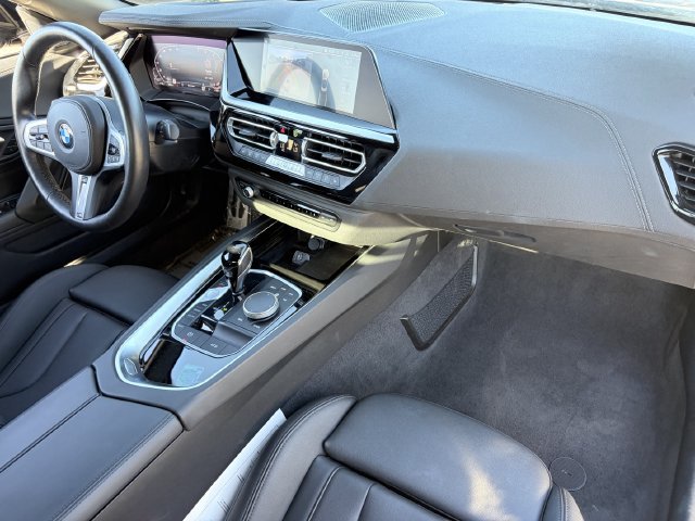 Used 2026 BMW Z4 sDrive30i RWD image 13
