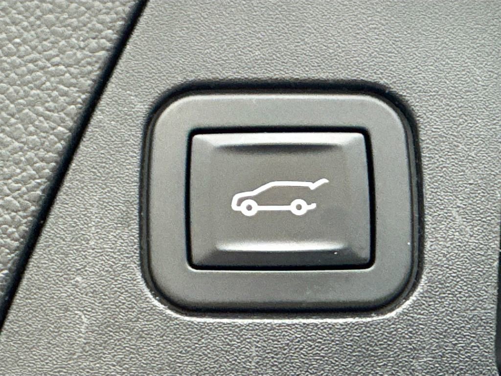 Used 2019 Buick Envision Premium image 33