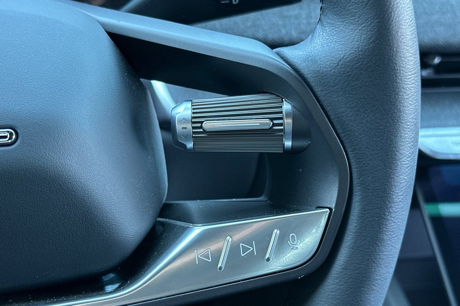 Used 2024 Lucid Air Touring image 37