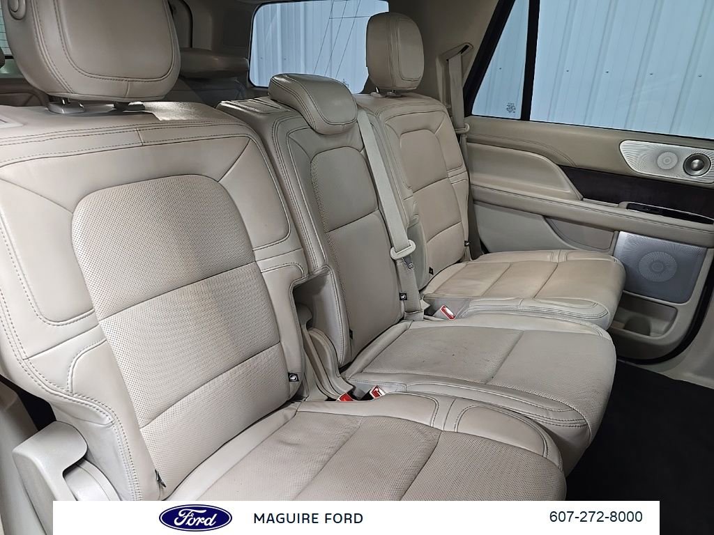 Used 2020 Lincoln Navigator Reserve w/ Luxury Package image 21