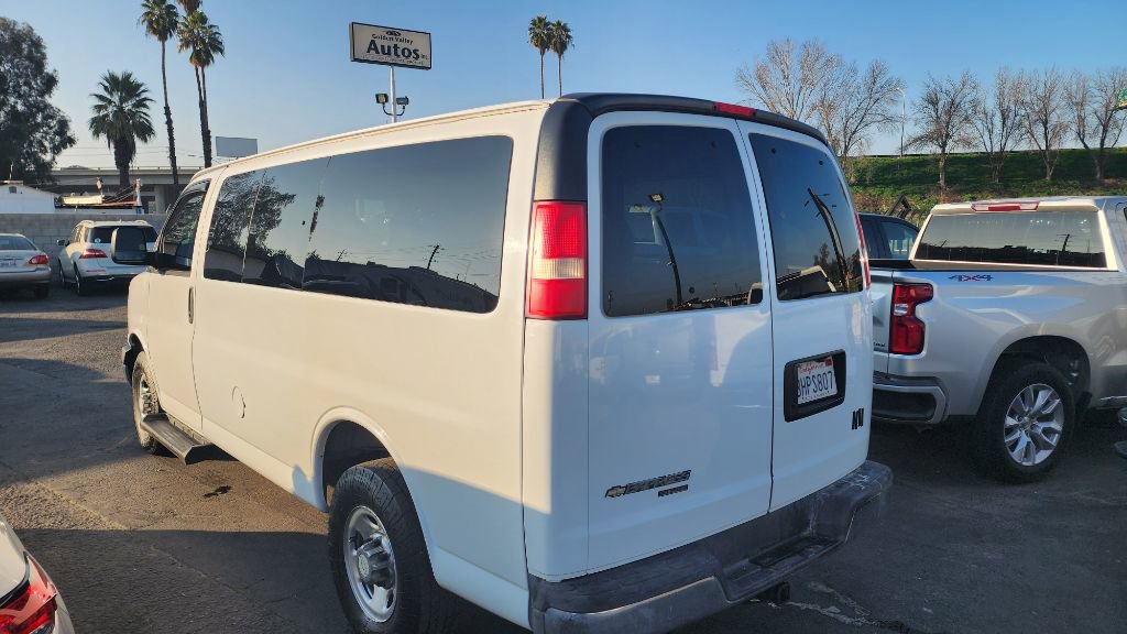 Used 2014 Chevrolet Express 2500 LT w/ LT Preferred Equipment Group image 3