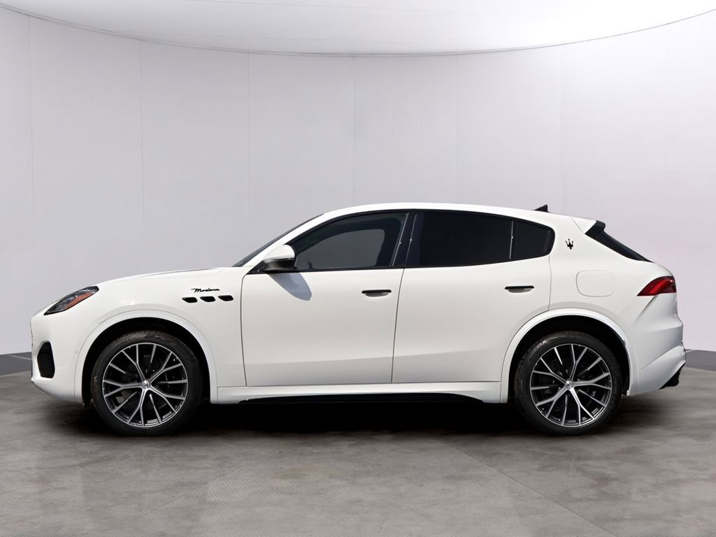 New 2026 Maserati Grecale Folgore AWD/4WD image 4