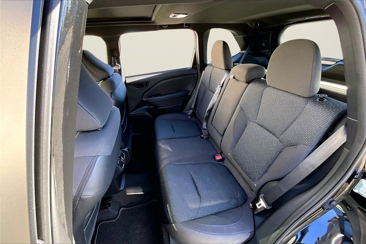 Used 2025 Subaru Forester Premium image 21