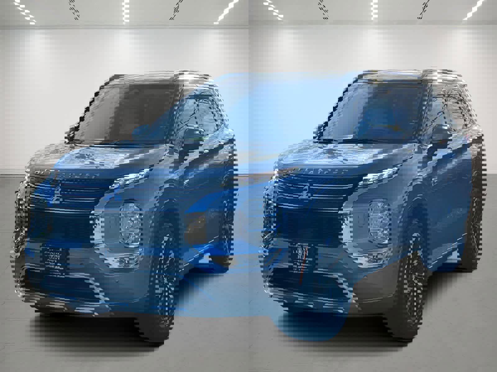 Used 2023 Mitsubishi Outlander SEL image 2