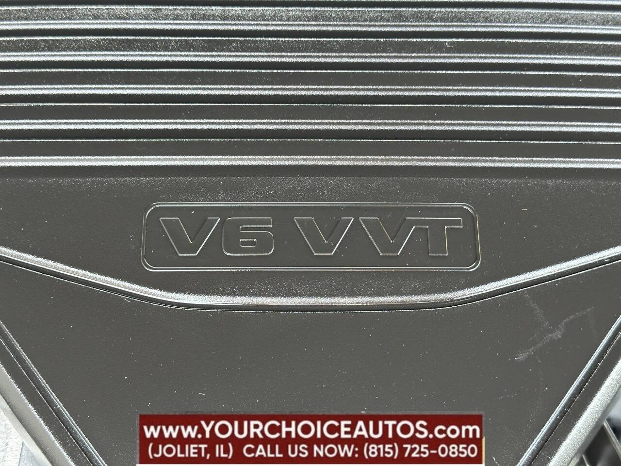 Used 2017 GMC Acadia SLE image 35