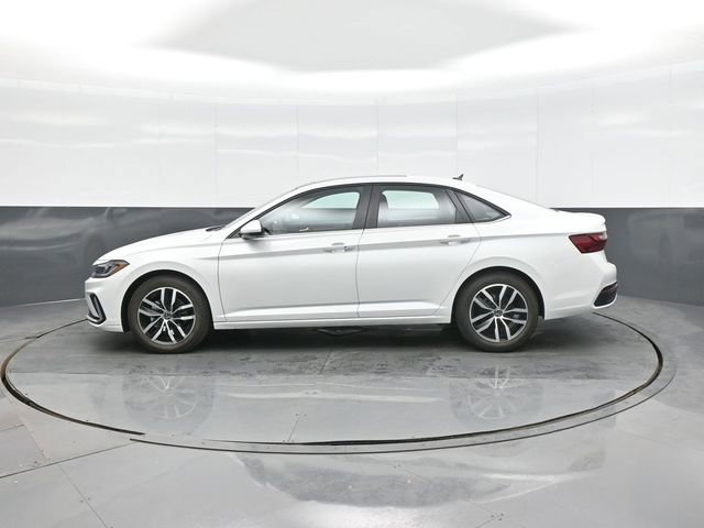 New 2026 Volkswagen Jetta SE image 4