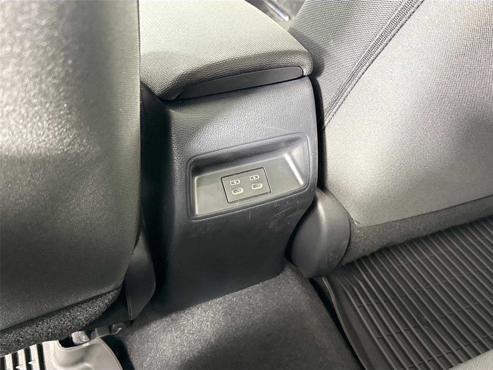 Used 2023 Toyota Corolla LE image 33