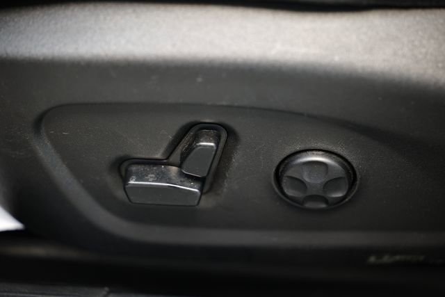 Used 2015 Chrysler 200 S w/ Navigation & Sound Group I image 23