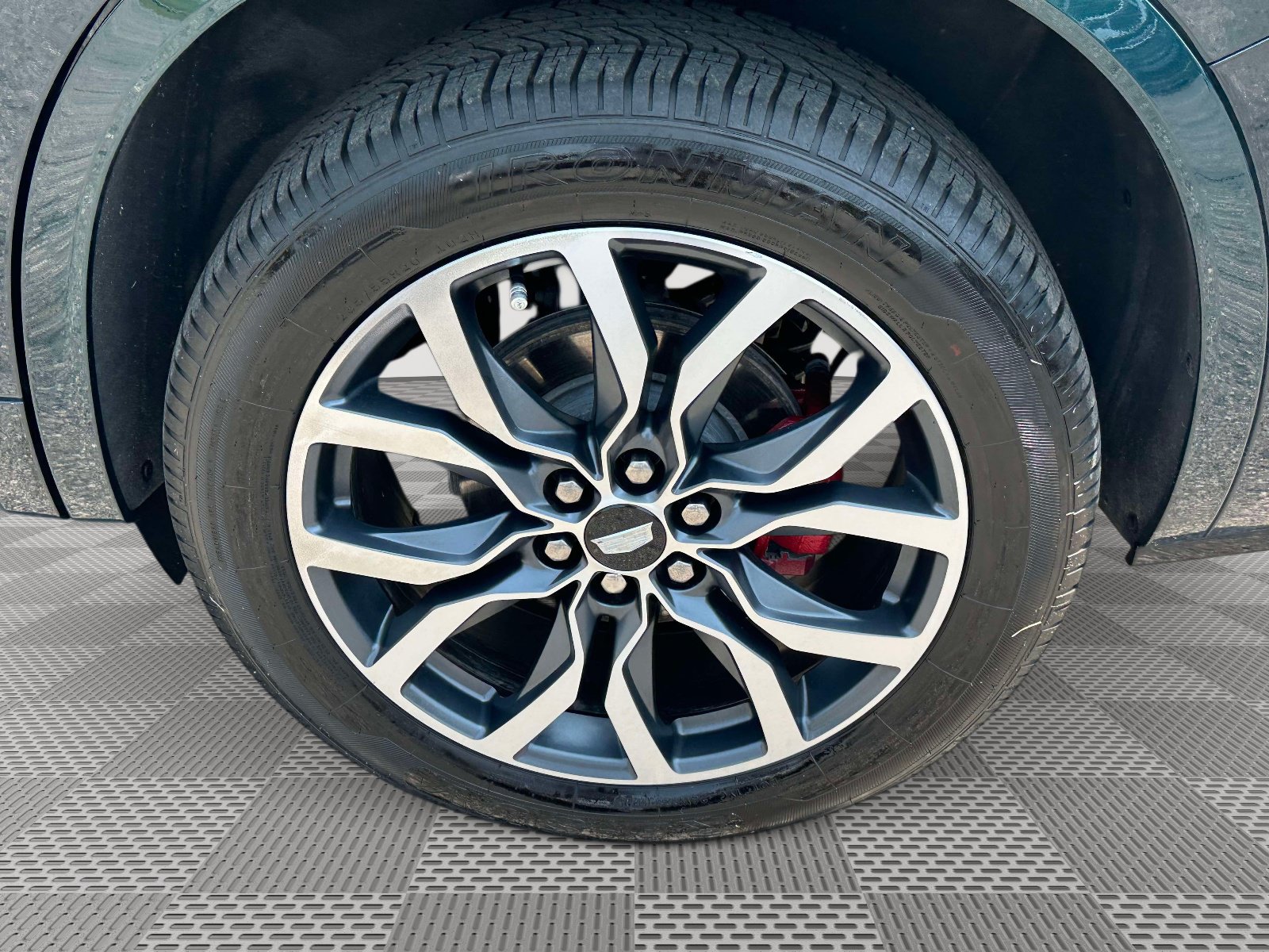 Certified 2024 Cadillac XT6 Sport w/ Technology Package AWD/4WD image 34