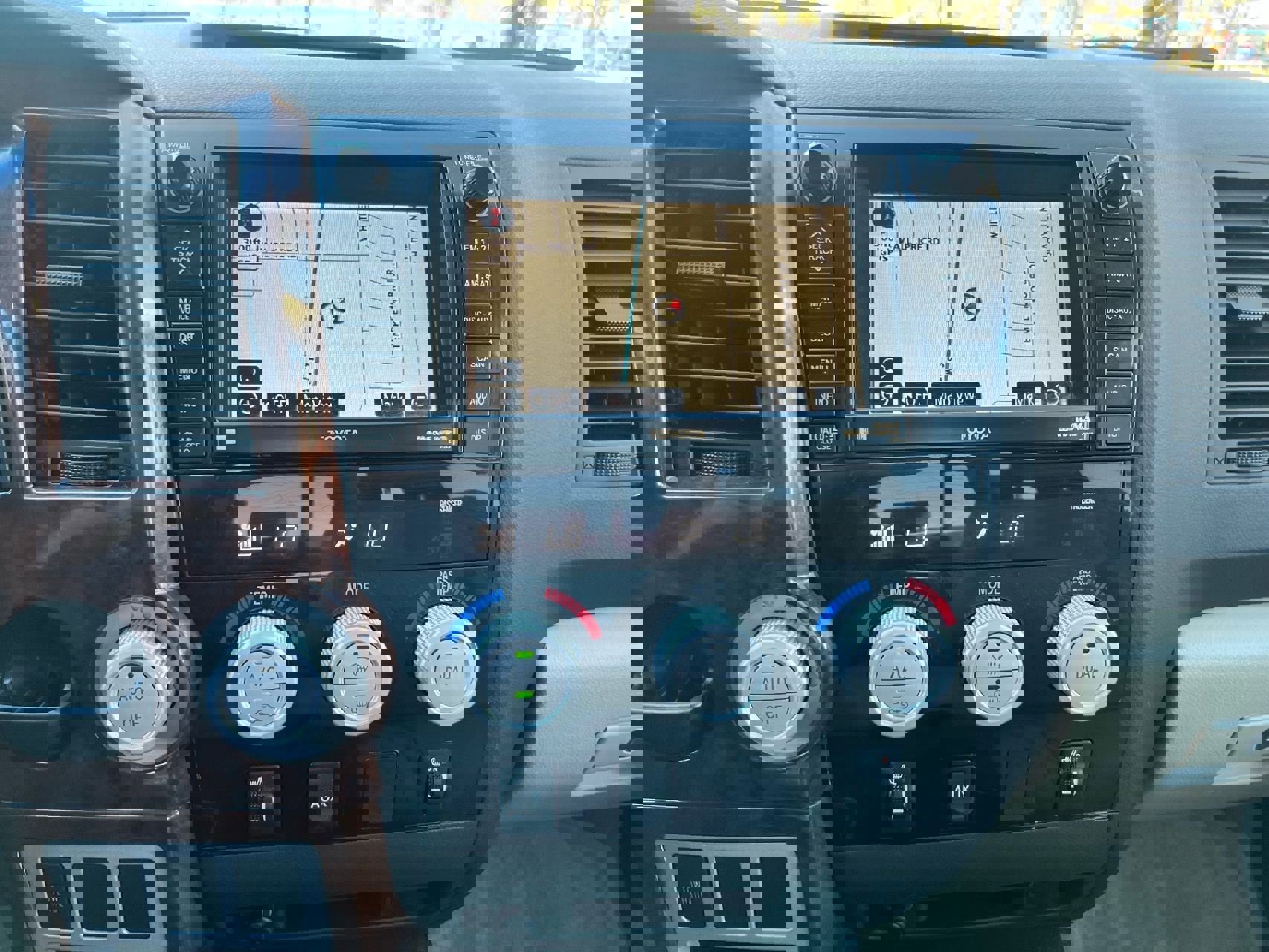 Used 2008 Toyota Tundra Limited image 26