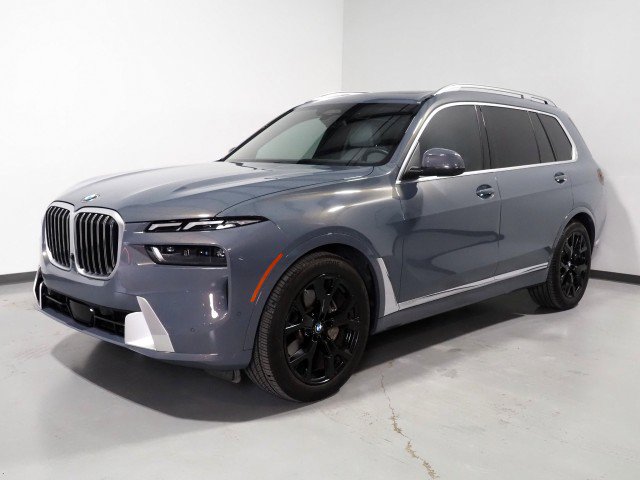 Used 2024 BMW X7 xDrive40i image 10