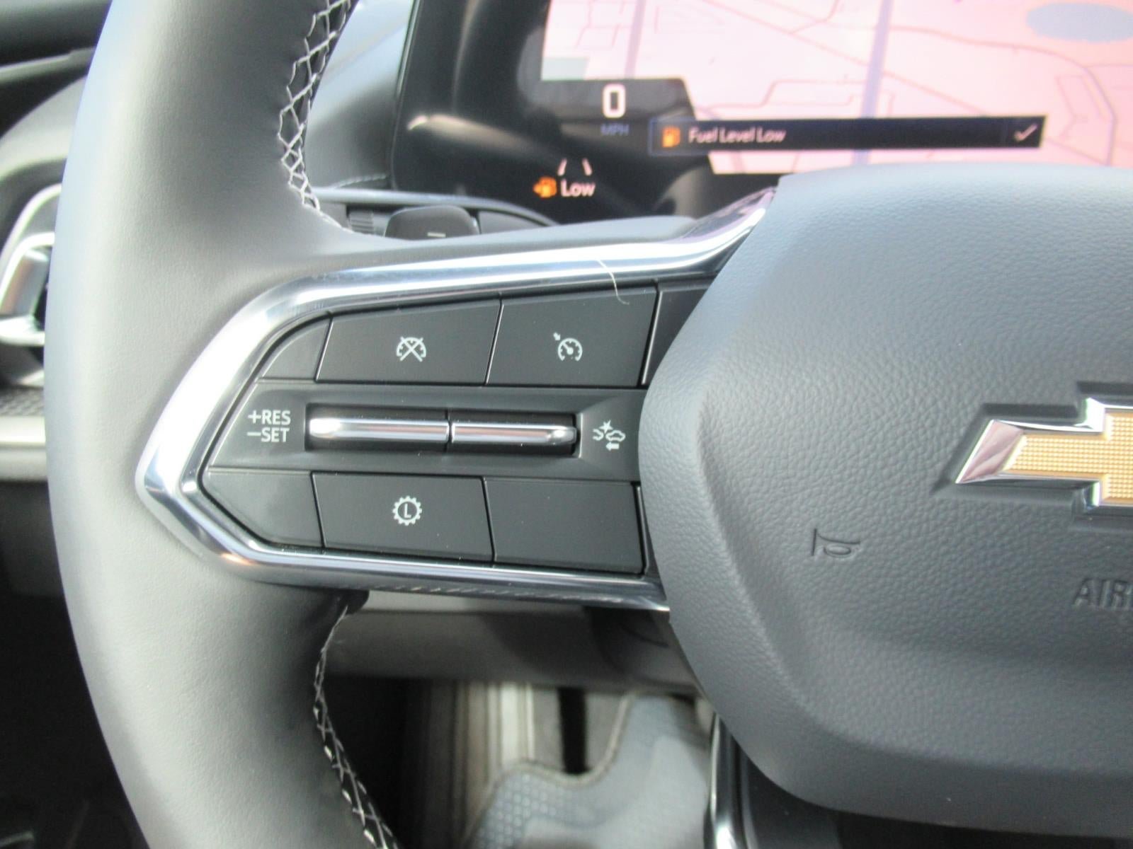 New 2027 Chevrolet Traverse LT FWD image 24