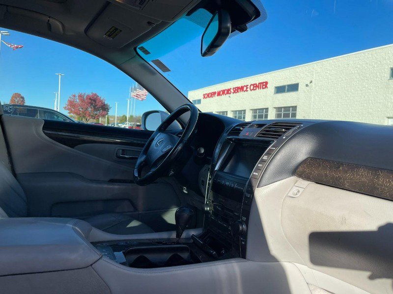 Used 2007 Lexus LS 460 image 3