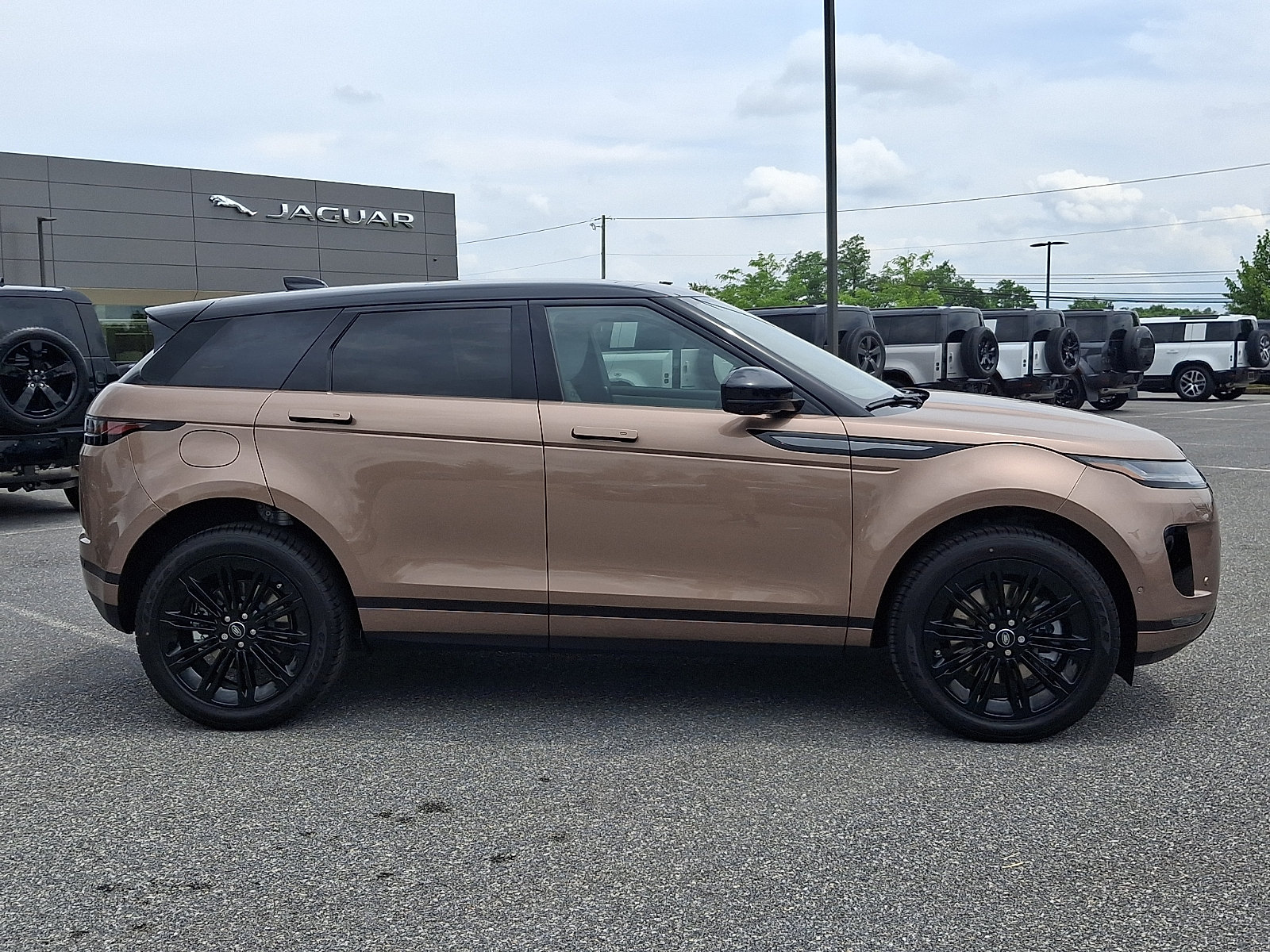 New 2026 Land Rover Range Rover Evoque S AWD/4WD image 6
