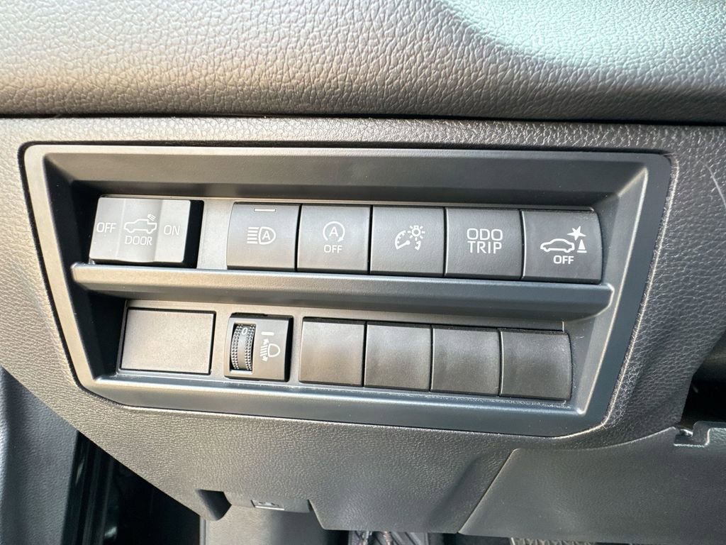 Used 2025 Toyota Tundra Limited image 17