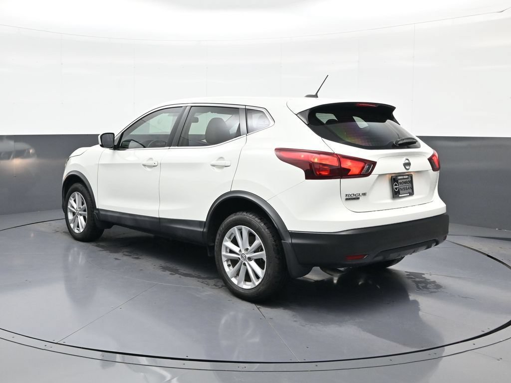 Used 2017 Nissan Rogue Sport S w/ S Appearance Package FWD image 7