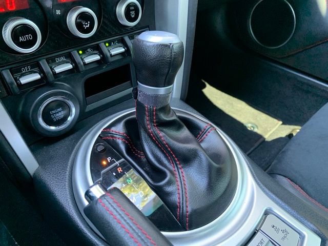 Used 2017 Subaru BRZ Limited w/ Popular Package #2 RWD image 18