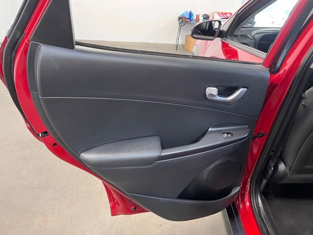 Used 2022 Hyundai Kona Limited FWD image 19