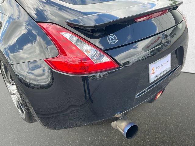 Used 2015 Nissan 370Z Coupe RWD image 29