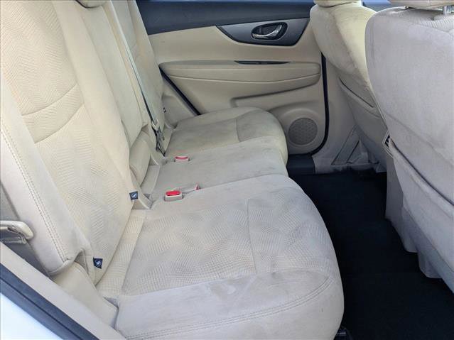 Used 2016 Nissan Rogue S w/ Appearance Package image 18