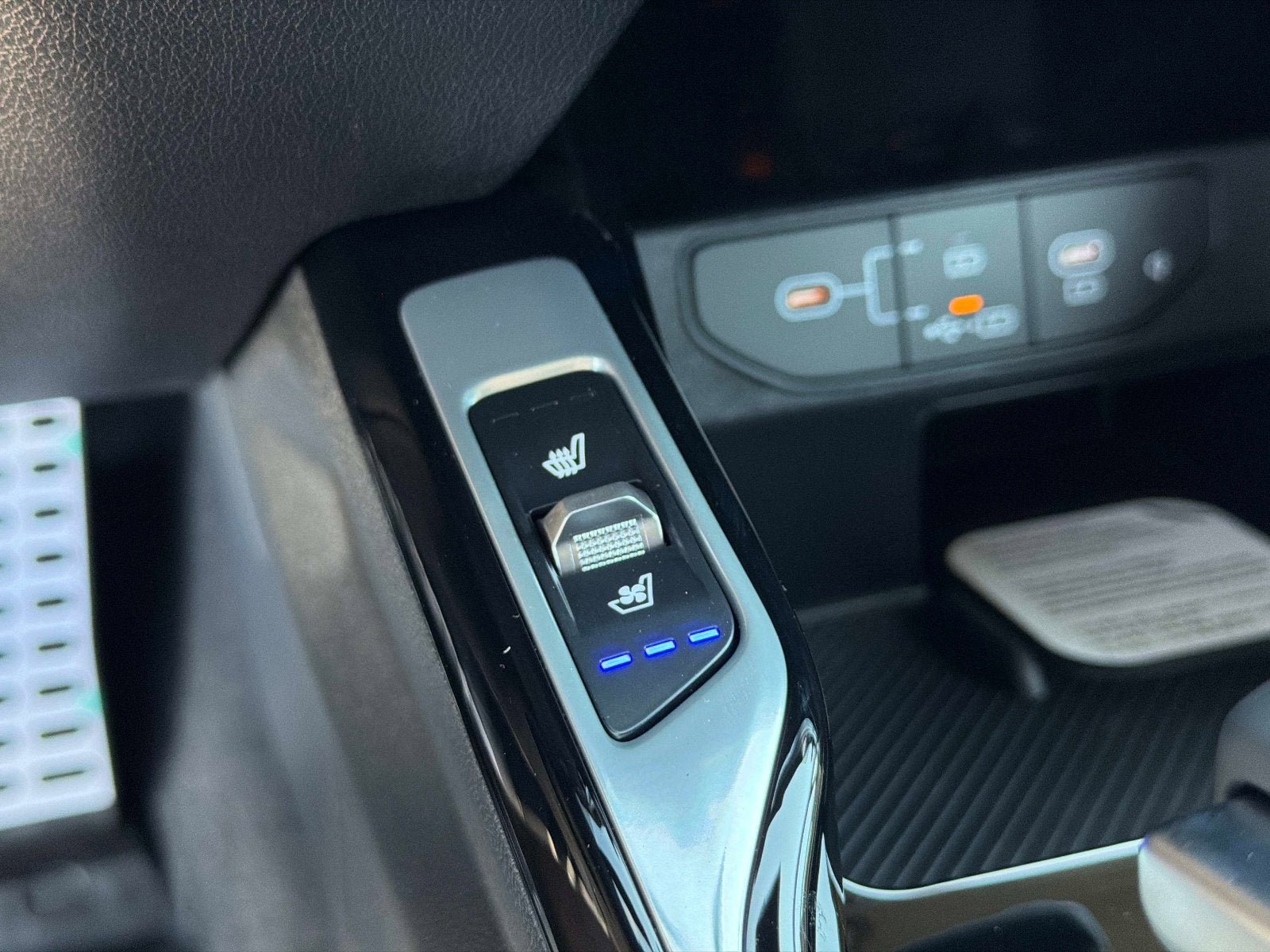 New 2026 Kia Sorento SX FWD image 24