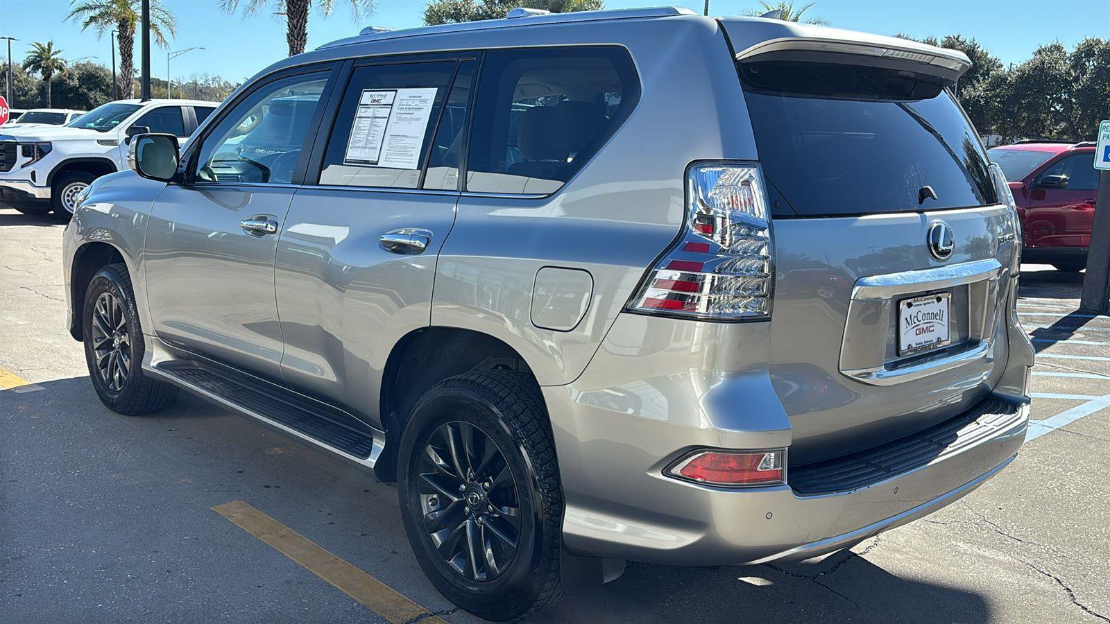Used 2023 Lexus GX 460 Premium image 5