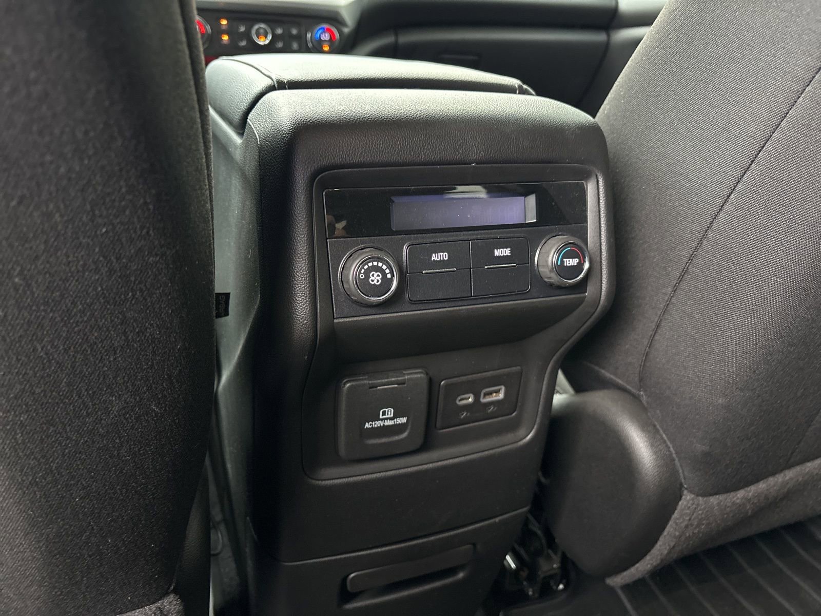 Used 2022 GMC Acadia SLE w/ Driver Convenience Package FWD image 14