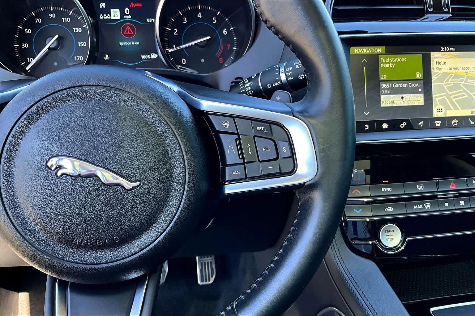 Used 2020 Jaguar F-PACE Prestige image 23