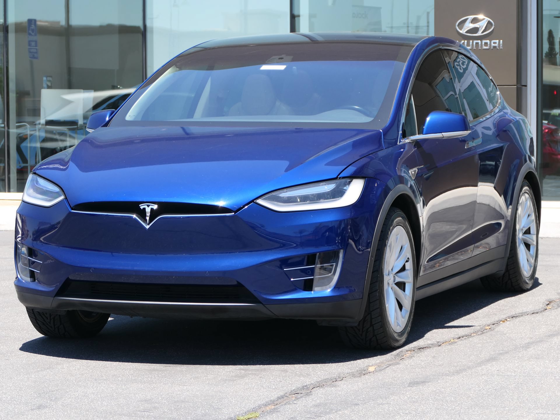Used 2016 Tesla Model X 90D AWD/4WD image 7