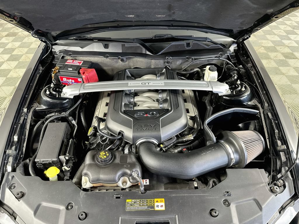 Used 2011 Ford Mustang GT Premium w/ Electronics Pkg RWD image 34