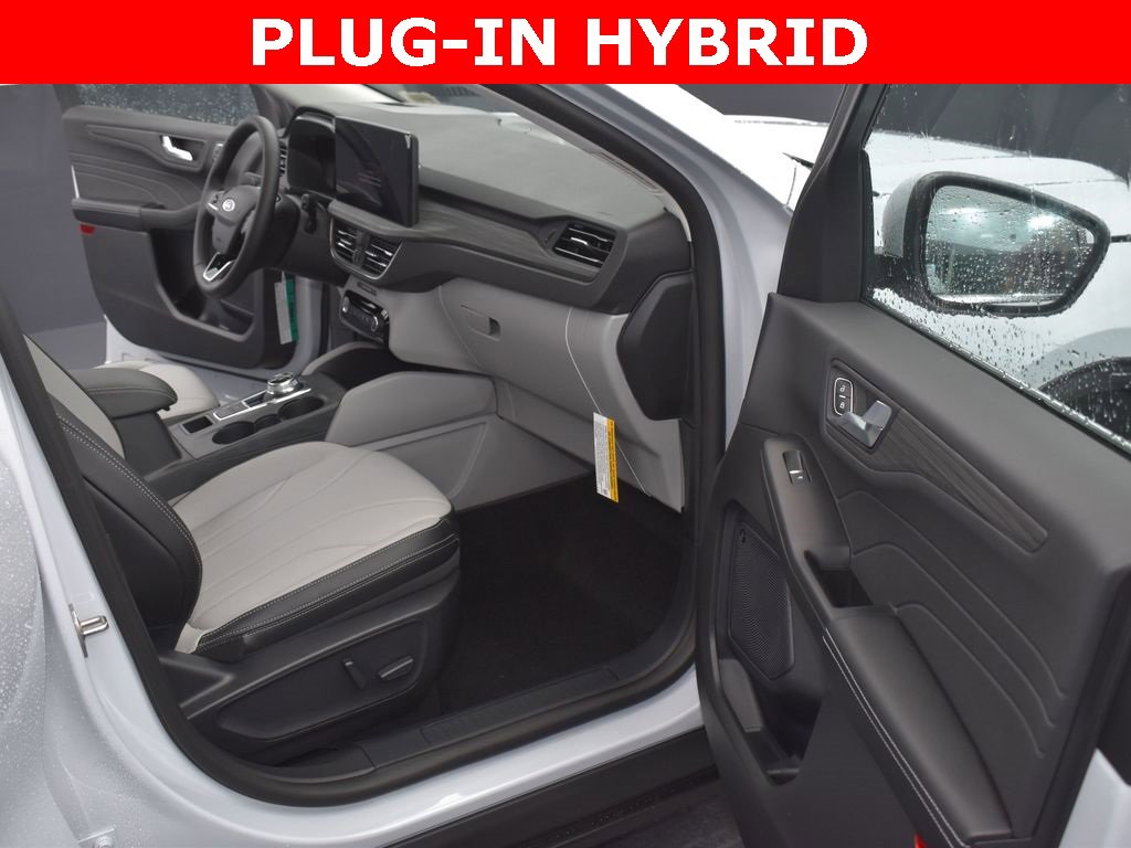 New 2025 Ford Escape SE w/ PHEV Premium Package image 14