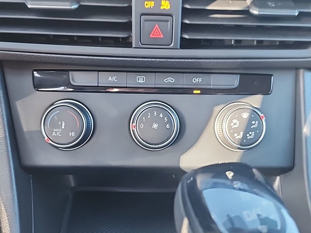 Certified 2023 Volkswagen Jetta S image 20