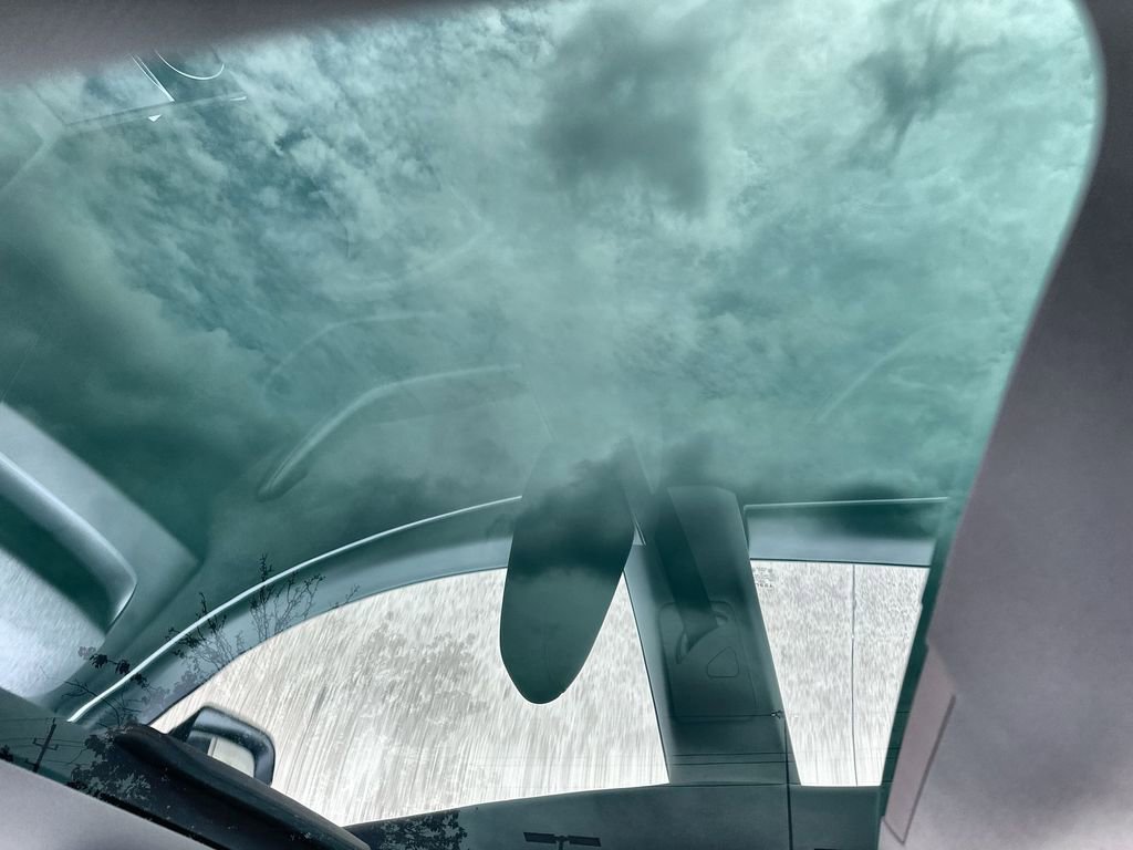 Used 2024 Tesla Model 3 Standard Range RWD image 19