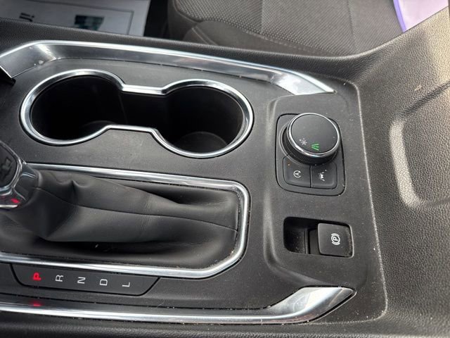 Used 2023 Chevrolet Traverse LT image 28