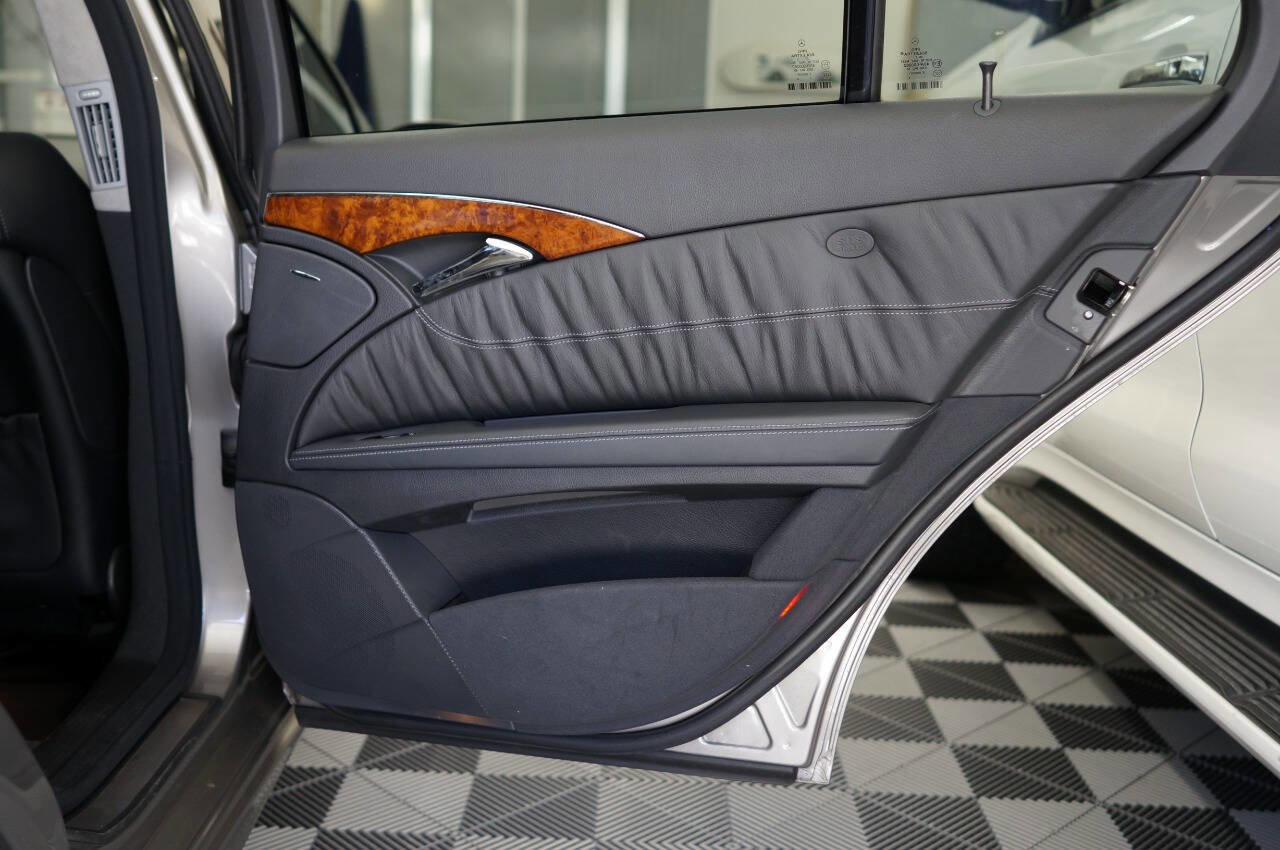 Used 2006 Mercedes-Benz E 55 AMG Sedan image 26