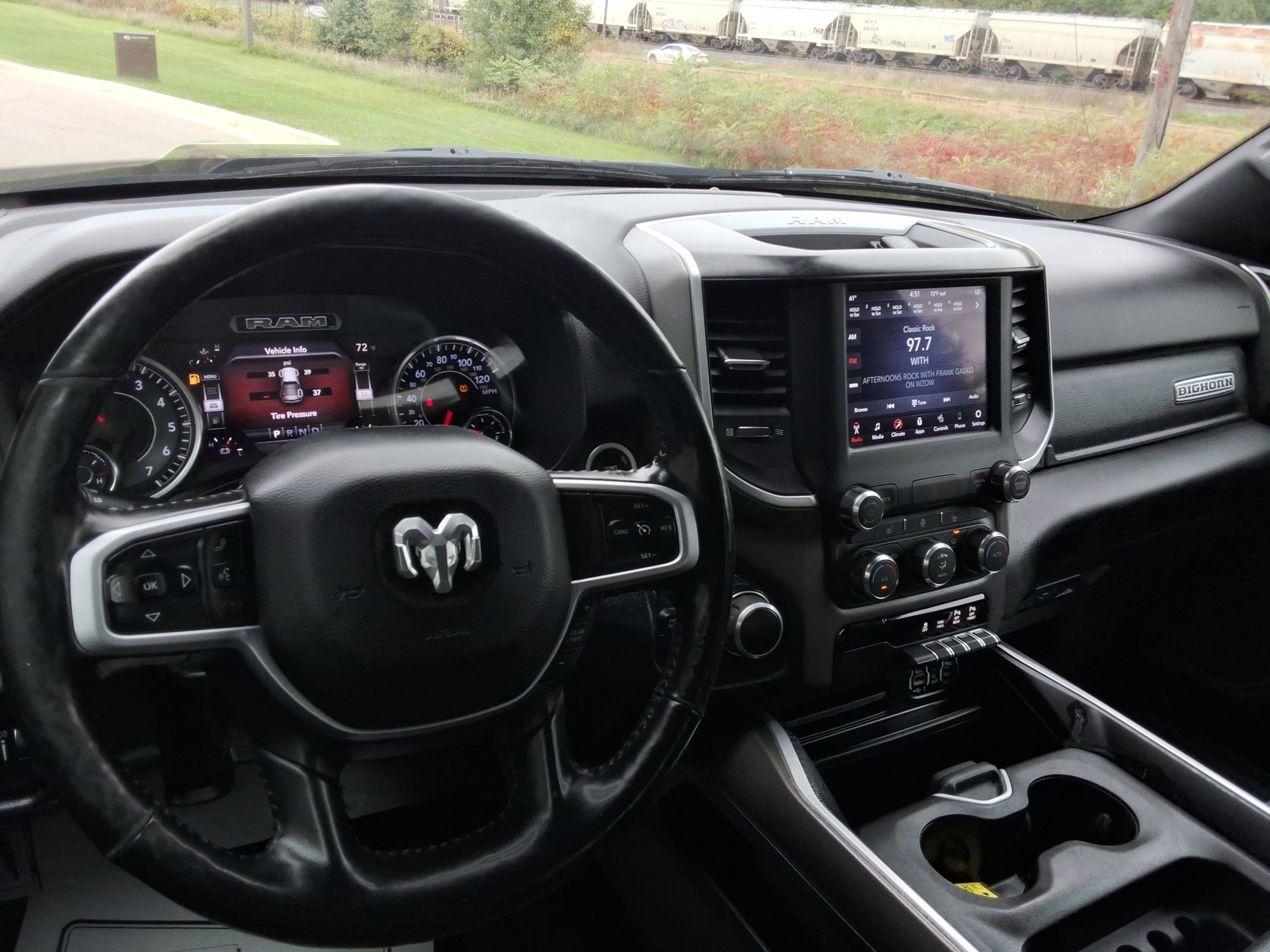 Used 2020 RAM 1500 Big Horn AWD/4WD image 5