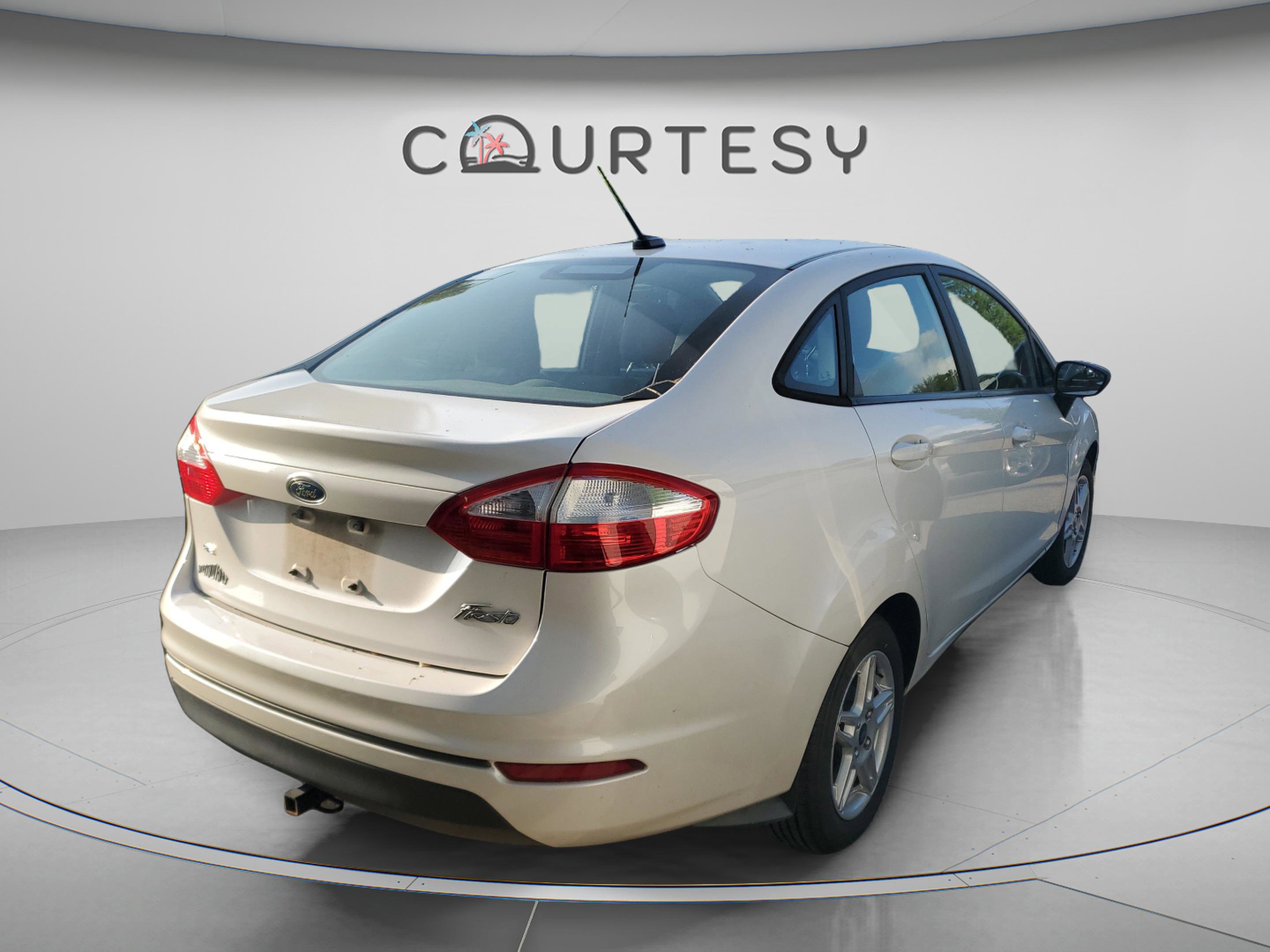 Used 2017 Ford Fiesta SE FWD image 19