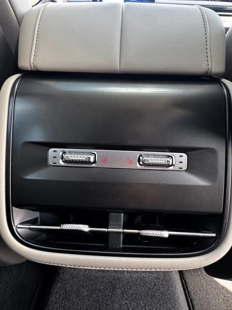 Used 2025 Lincoln Nautilus Premier AWD/4WD image 14