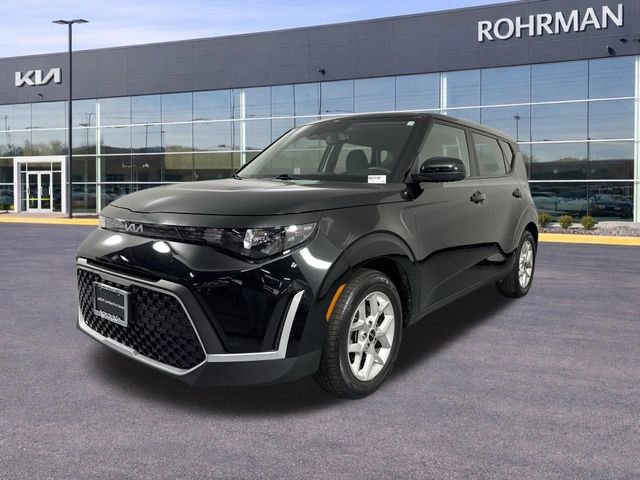 Used 2023 Kia Soul S FWD image 1