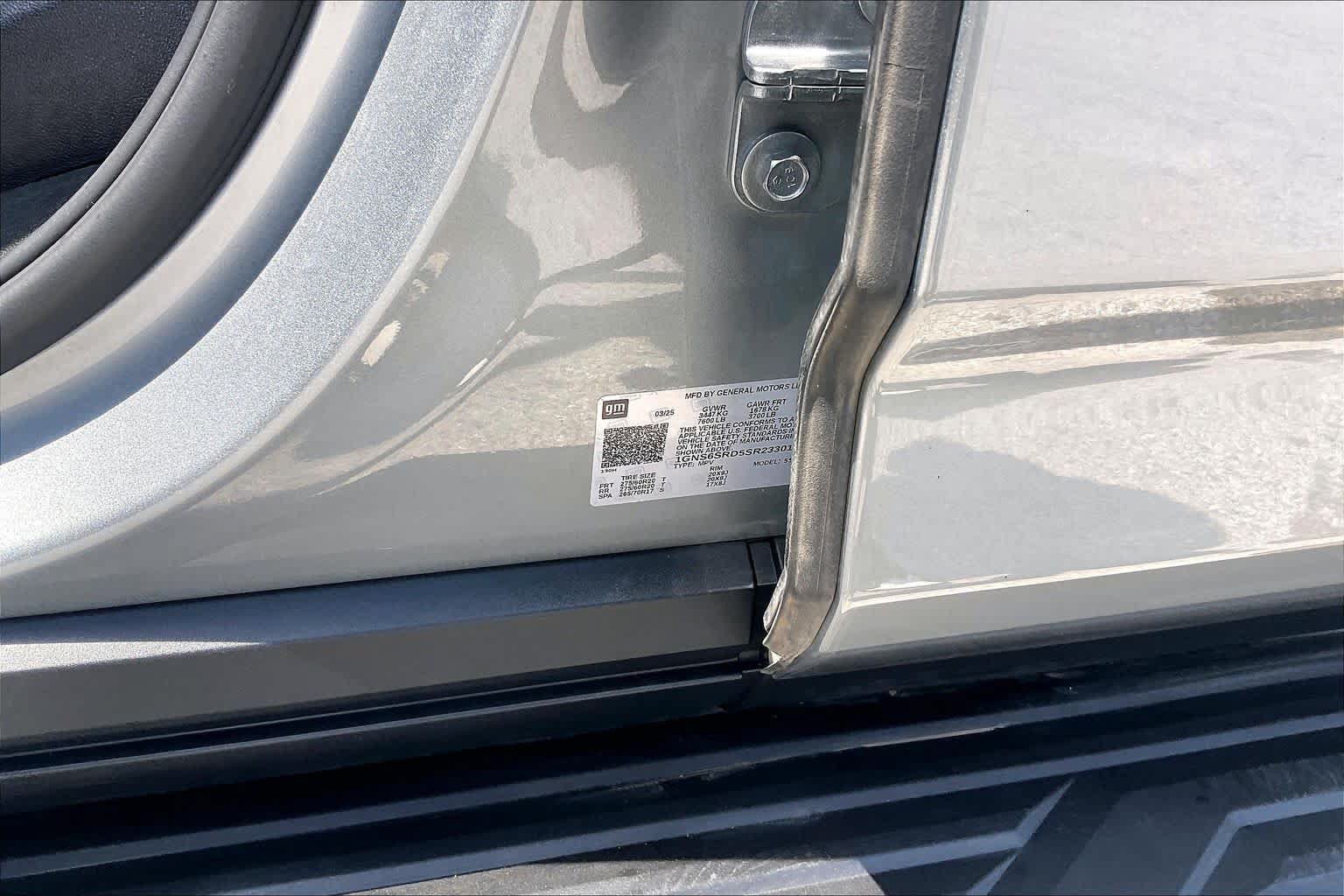 Used 2025 Chevrolet Tahoe Premier AWD/4WD image 33