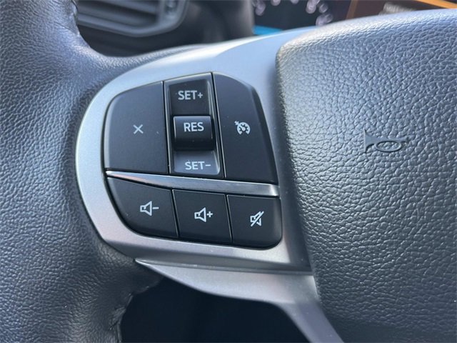 Used 2023 Ford Explorer XLT image 32