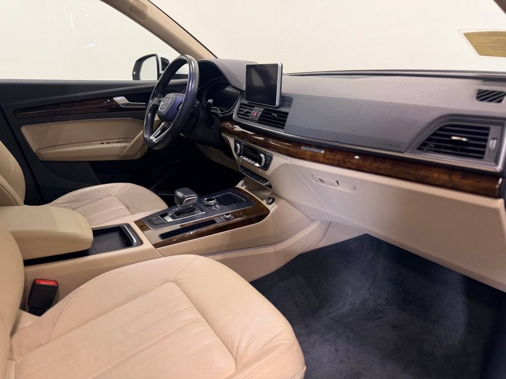 Used 2018 Audi Q5 2.0T Premium Plus w/ Premium Plus Package AWD/4WD image 18