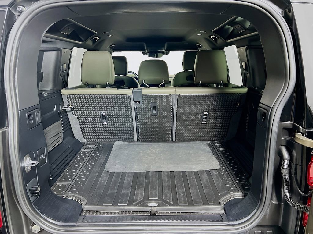 Used 2021 Land Rover Defender 110 S image 26
