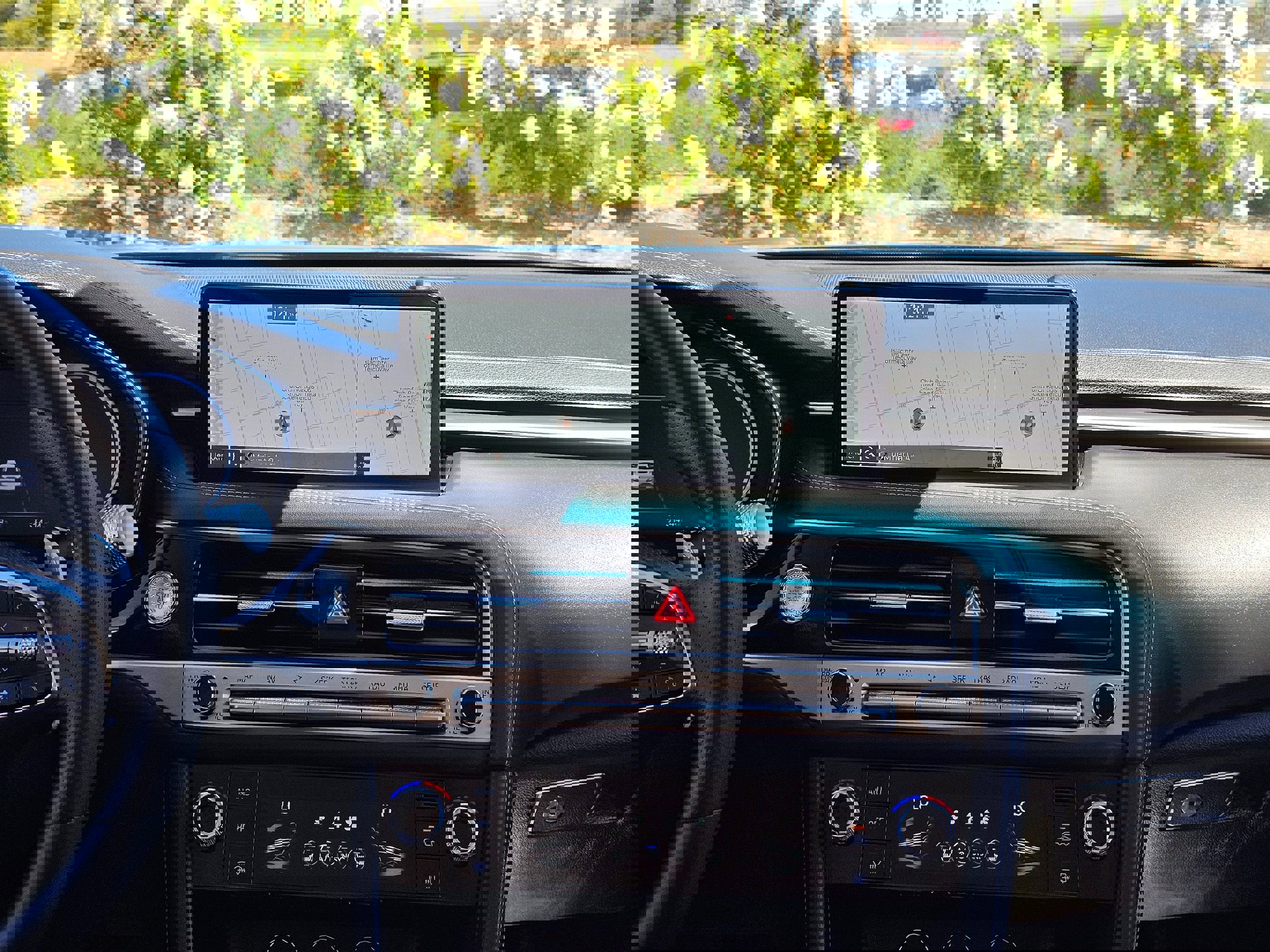 Used 2026 Genesis G70 2.5T image 25