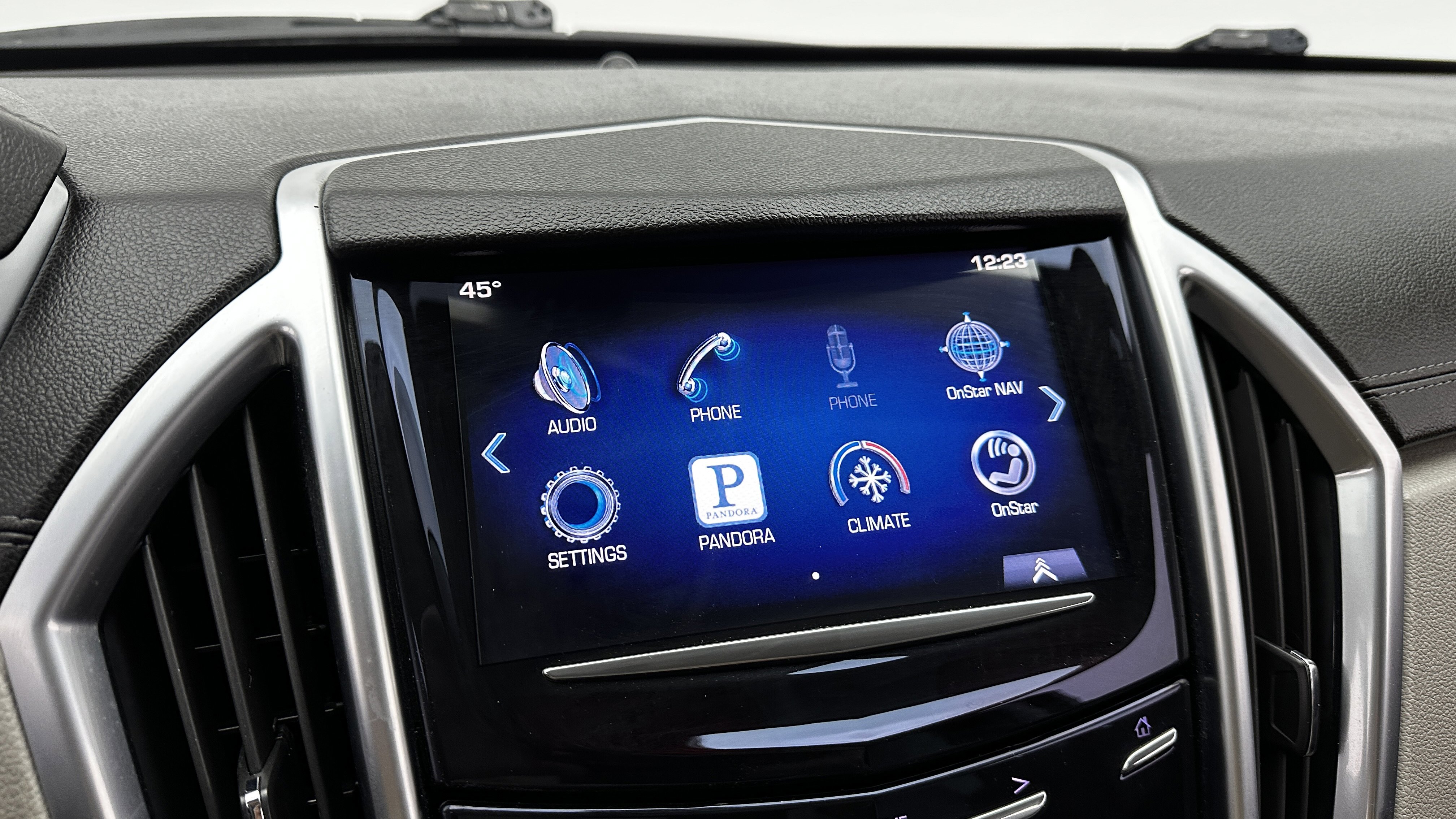 Used 2014 Cadillac SRX FWD image 18