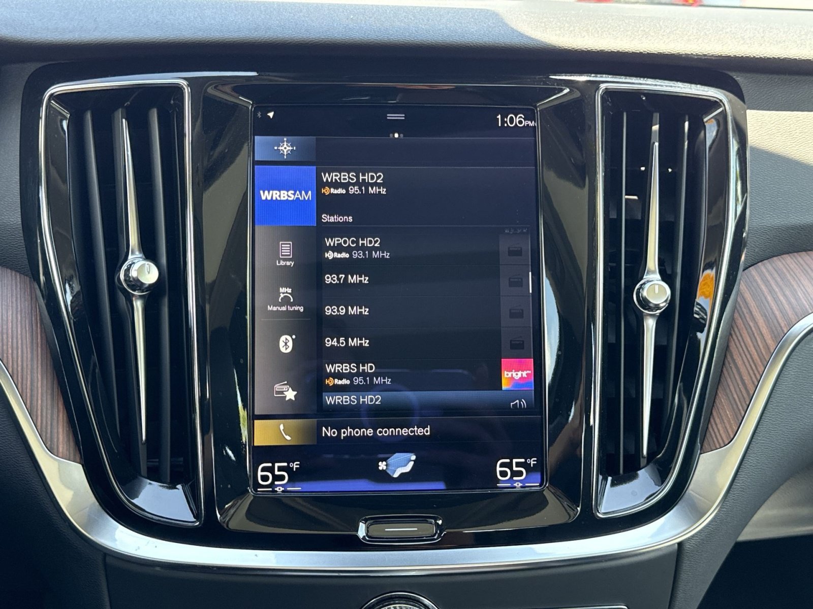 Certified 2022 Volvo S60 B5 Momentum w/ Premium Package FWD image 26
