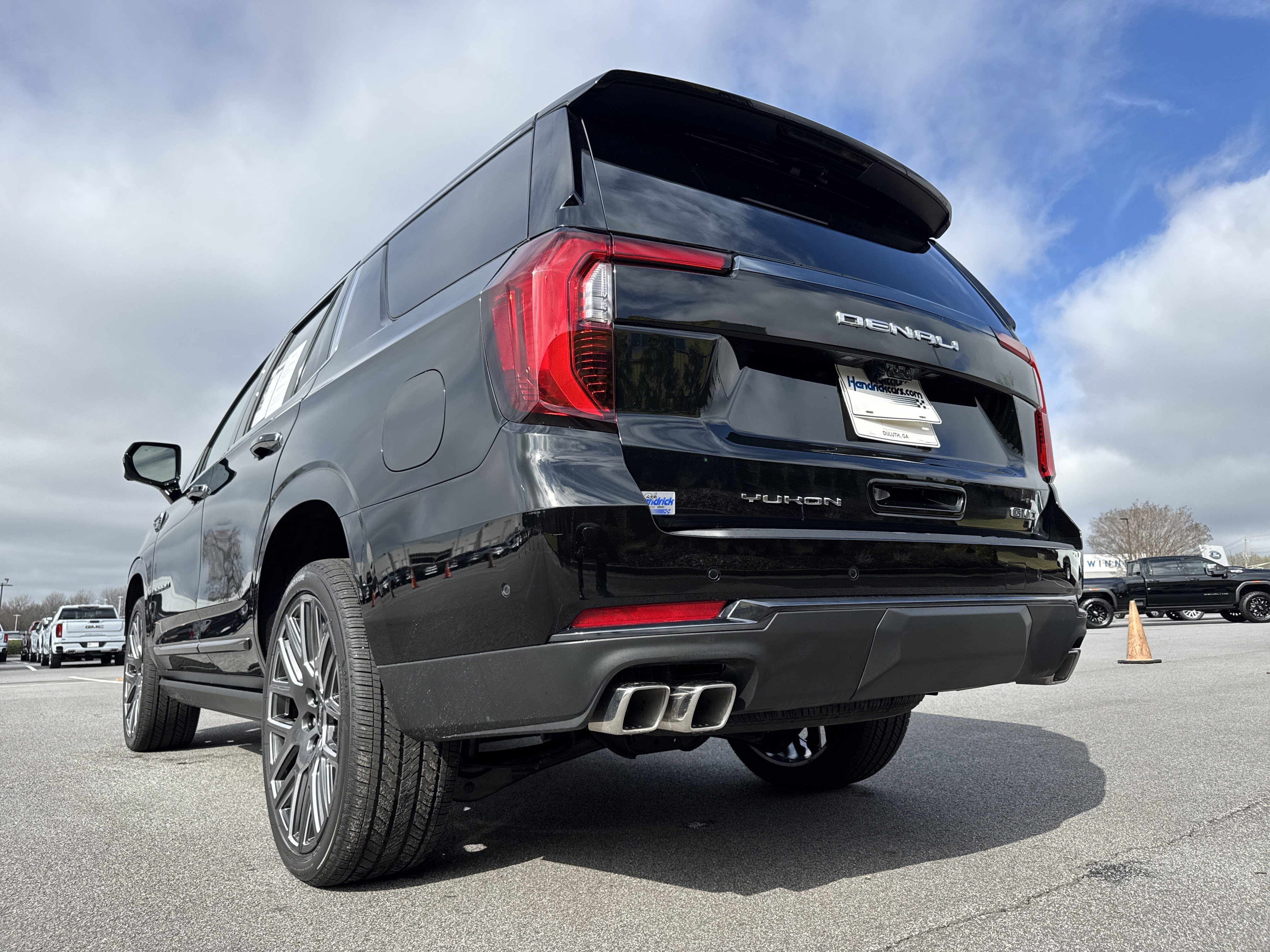 Used 2026 GMC Yukon Denali Ultimate w/ LPO, Floor Liner Package image 8